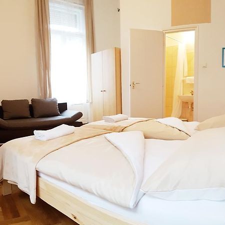 Westend Minihotel Budapest Ngoại thất bức ảnh